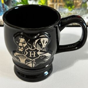 Harry Potter Hogwarts House Crest Coffee Mug Black Hallmark beer Craft 13 oz‎